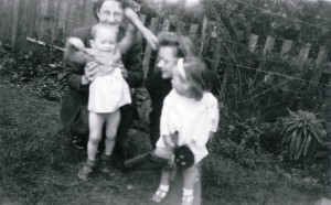 Joyce and Elizabeth with the girls 1948